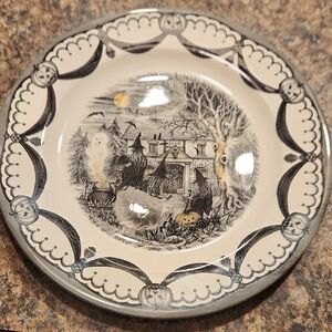 EUC ROYAL Stafford Halloween Themed Ceramic Plate - Black and White Sz 11" Dia.